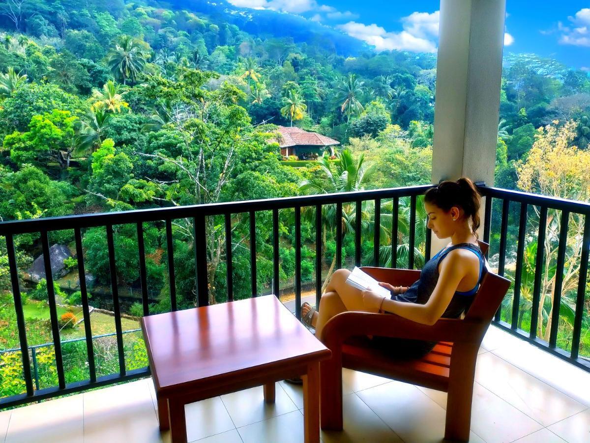 The Grand Hills Hotel Kandy Ngoại thất bức ảnh